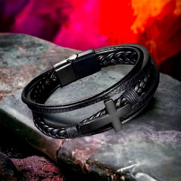 Men’s Leather Cross Bracelet l 3-Strand l Magnetic Closure l New - Picture 6 of 6